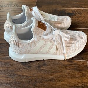 Women’s Adidas Swift Run Tennis Shoes